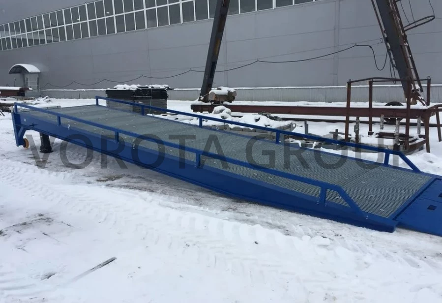 Мобильная погрузочная рампа ALUTECH 2200x9880